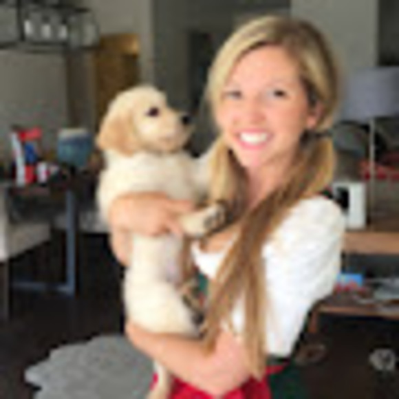 Meet your Posher, Alyssa - Picture 1 of 1